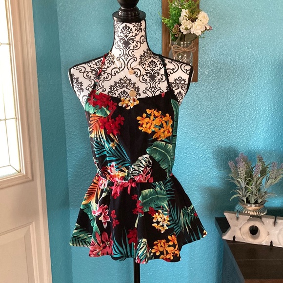 SHEIN Tops - SHEIN | NWOT Floral Spaghetti Strap Peplum Top
